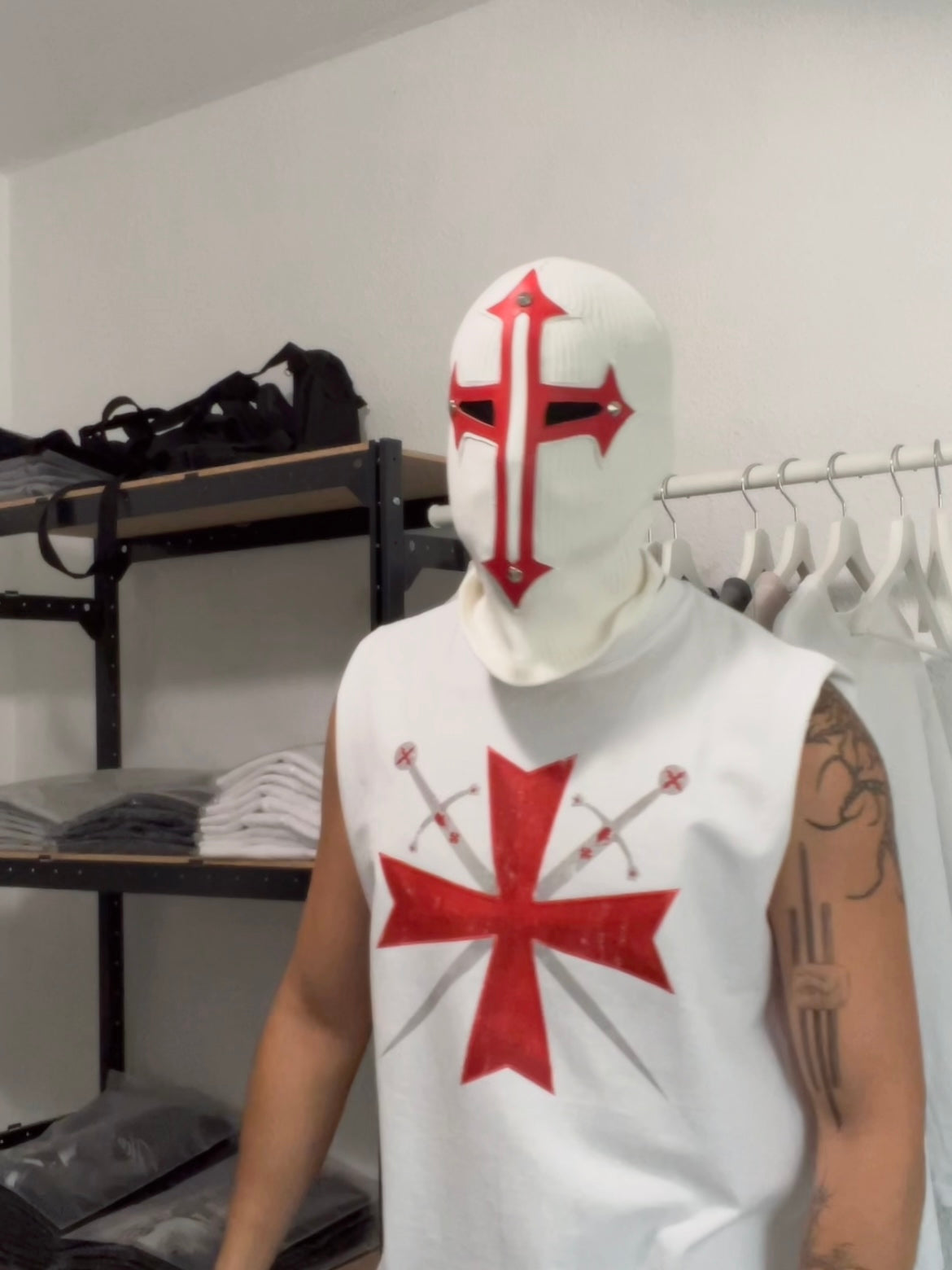 TEMPLAR MASK MKII RED & WHITE